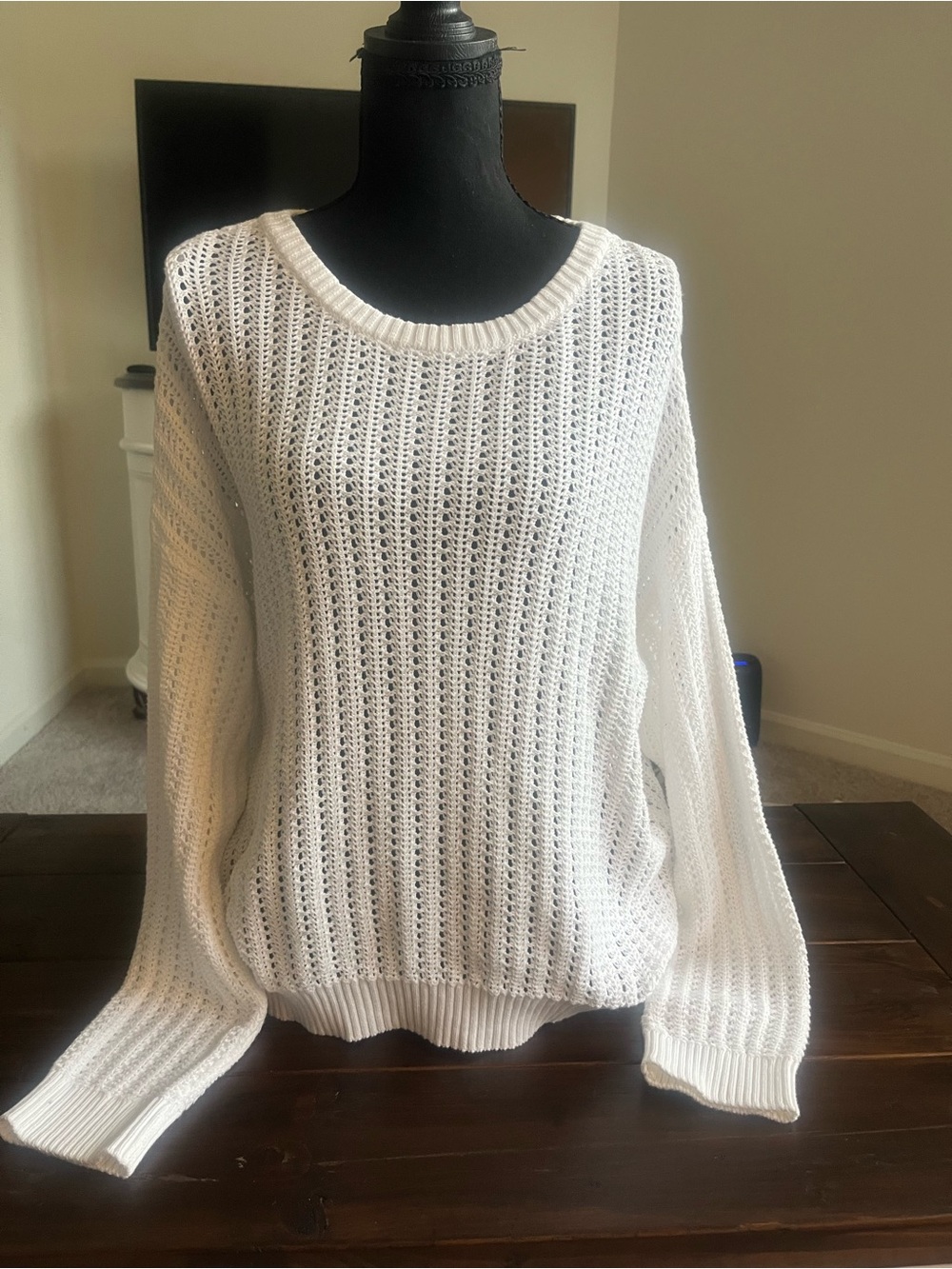 DKNY NWT White Open-Knit Crewneck Sweater - Women